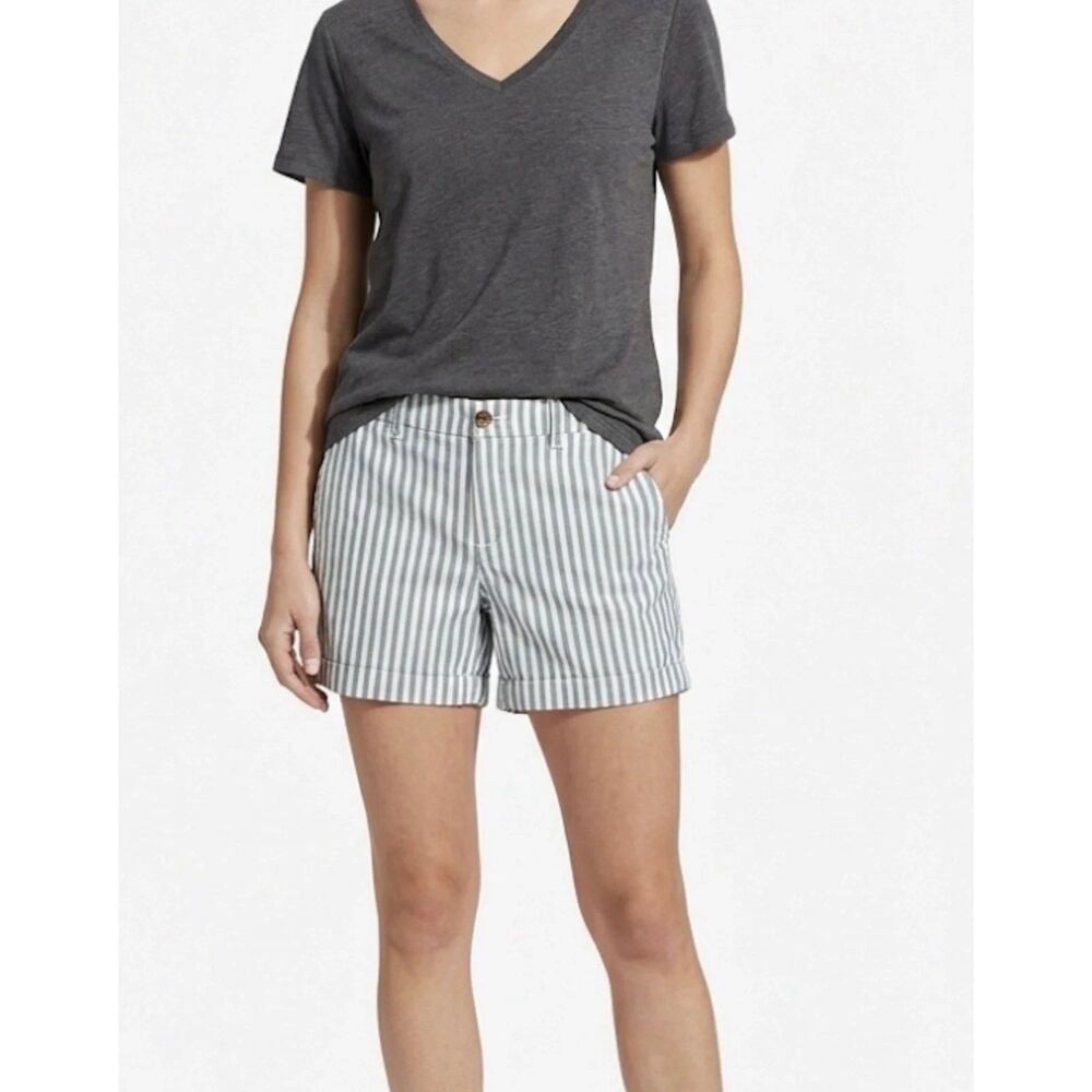 Old Navy Shorts Womens Size 14 Green White Striped Flat Front Preppy Nautical